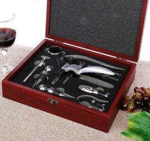 This is what's included in the rabbit wine opener gift set
